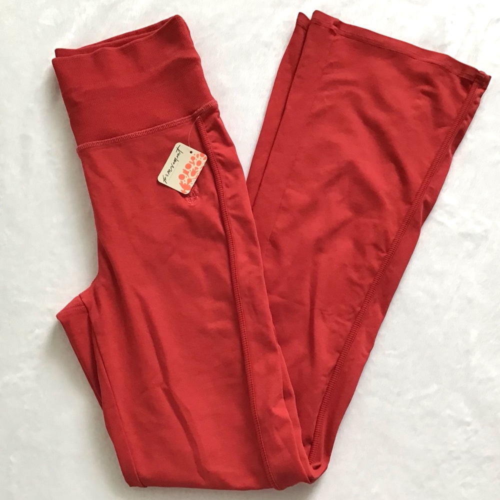 Free People Movement Limitless Pants Red Size Small NWT